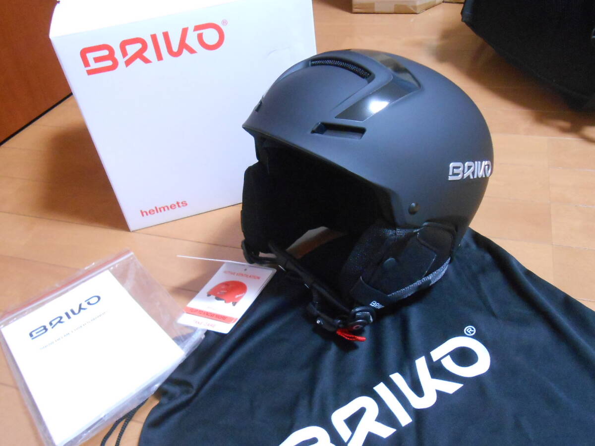 ブラック　ブリコ　BRIKO　スノーボード　ヘルメット　ファイト　【新品未使用・56cm-58cm・箱袋付き】_画像1