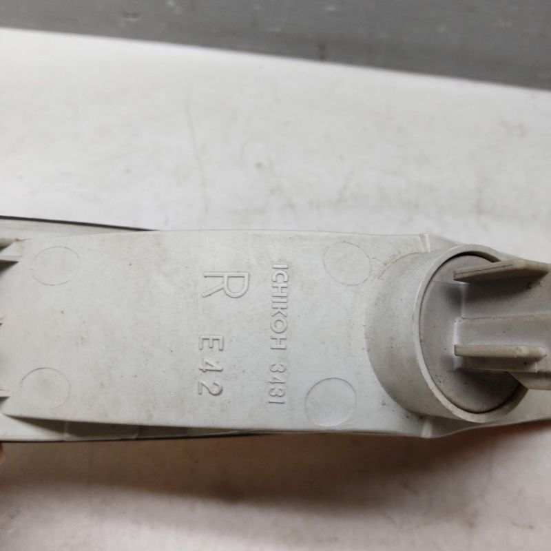 PA1 Z оригинальный правый бампер для указатель поворота 2Z5-15-4/25E875* включение в покупку не возможно