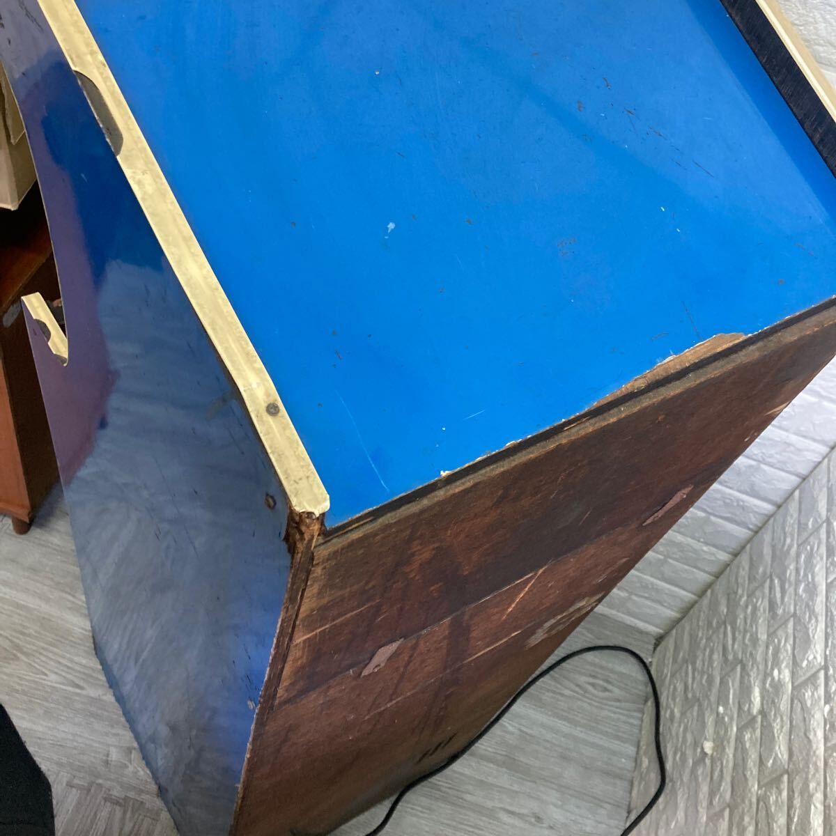 アーケードゲーム 駄菓子屋筐体 通電○ アップライト 青 18 アーケードゲーム 駄菓子屋筐体 通電○ アップライト 青 18