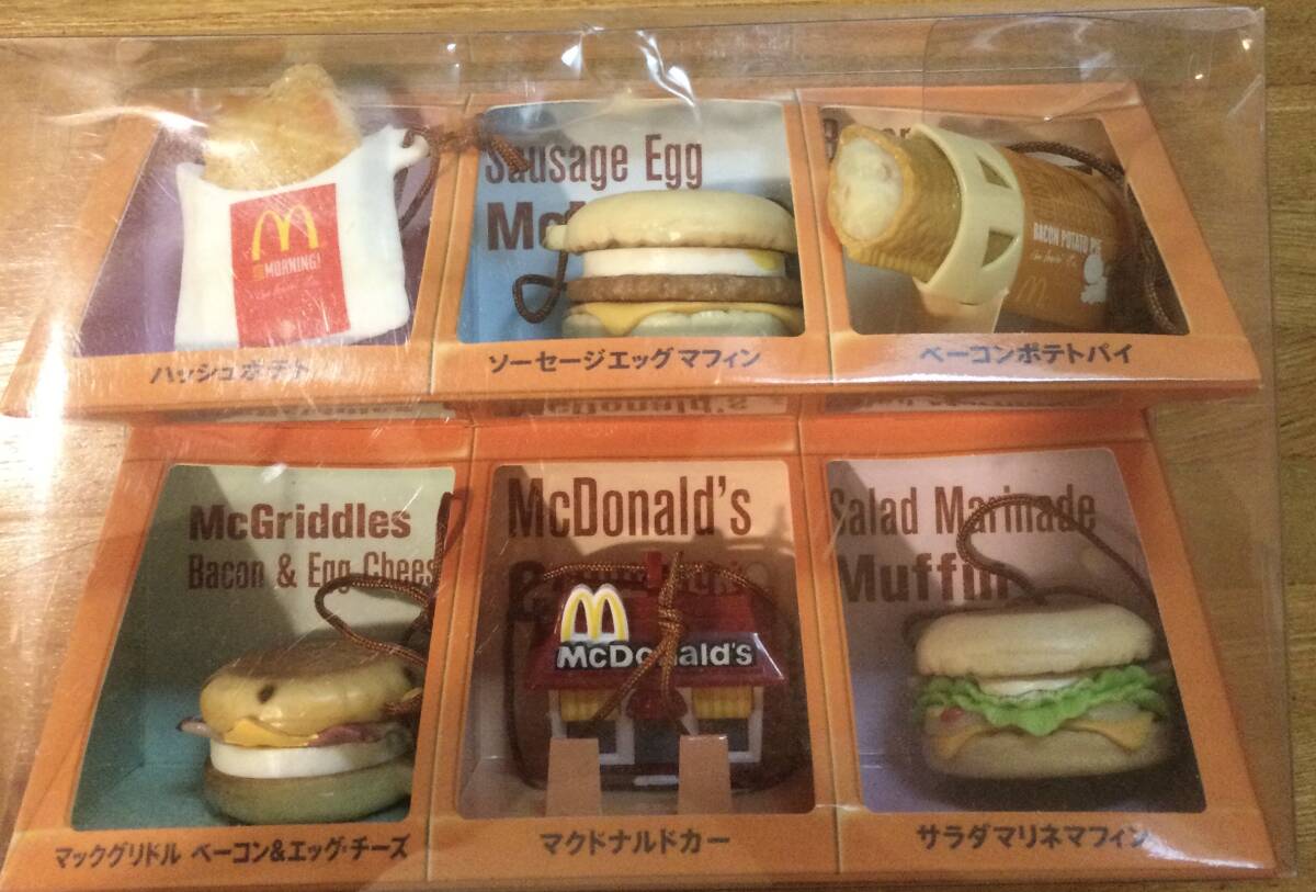 マクドナルド フードストラップ2 (ビッグマック付)(ソーセージエッグマフィン ベーコンポテトパイ マックグリドル等 ミニチュア フィギュア