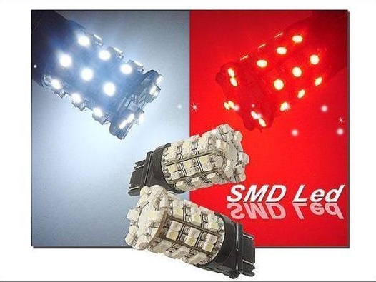【2個セット/ホワイト&レッド/2色】汎用 3156 3157 LEDバルブ 60連 60SMD 60 LED テール バック マーカー ハマー シボレー エスカレード