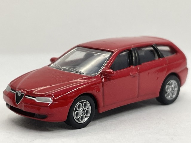 ■★サークルＫサンクス　アルファロメオ　ミニチュアカーコレクション2　156　SPORTWAGON（レッド／KYOSHO／1：100スケール） 