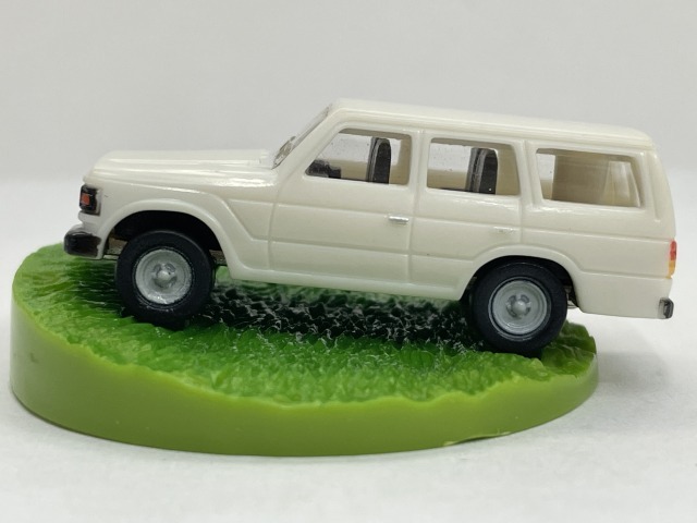 ■★サントリー　ジオラマ付き　四駆ミニカーコレクション　トヨタ　ランドクルーザー６０（自動販売機限定キャンペーン）_画像1