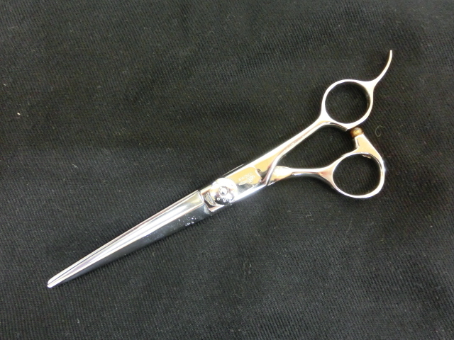 1457PMZ◎MIZUTANI SCISSORS ミズタニシザーズ SWORD カットシザー 理容師 美容師 ハサミ◎中古(理美容店用品)|売買されたオークション情報、Yahoo!オークション(旧ヤフオク!) の商品情報をアーカイブ公開 - オークファン(aucfan.com) 1457PMZ◎MIZUTANI SCISSORS ミズタニシザーズ SWORD カットシザー 理容師 美容師 ハサミ◎中古(理美容店用品)|売買されたオークション情報、Yahoo!オークション(旧ヤフオク!) の商品情報をアーカイブ公開 - オークファン(aucfan.com)