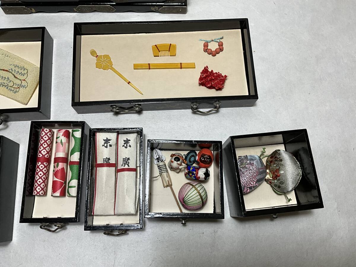 雛道具 蝶鳥蒔絵 手箪笥 お道具付き 京都 田中彌 / 蒔絵雛道具 雛道具 蝶鳥蒔絵 手箪笥 お道具付き 京都 田中彌 / 蒔絵雛道具
