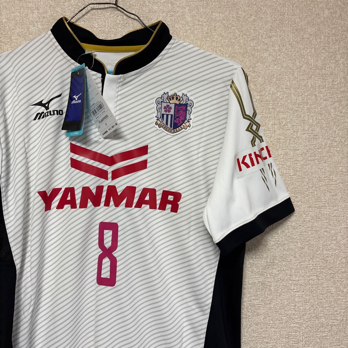 新品 未使用品】 2014 セレッソ大阪 ユニフォーム アウェイ半袖 新品 未使用品】 2014 セレッソ大阪 ユニフォーム アウェイ半袖