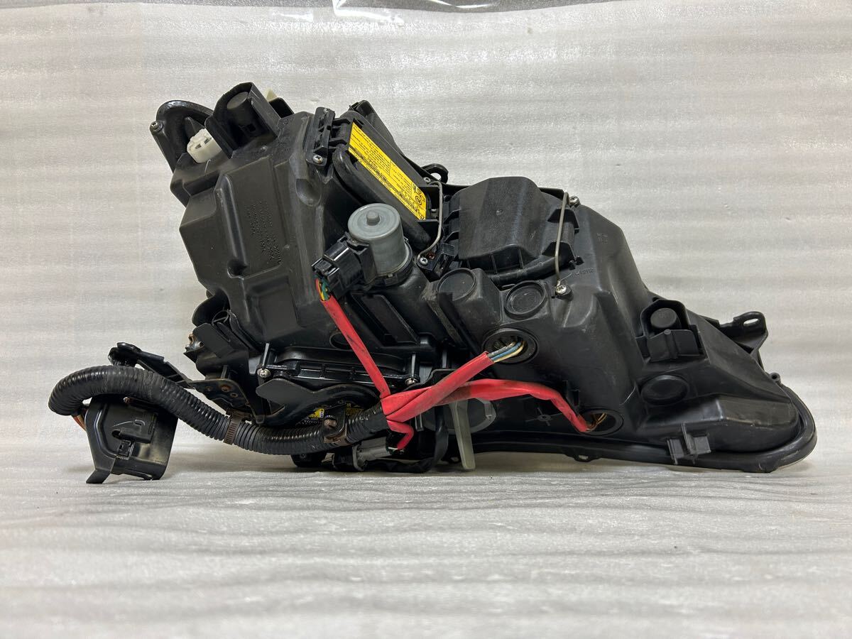 10774 レクサス IS GSE20 21 前期 左ヘッドライト HID AFS付き KOITO 53-33 打刻 3