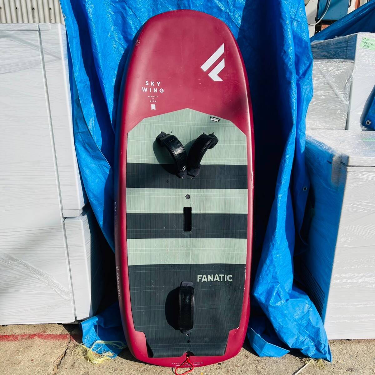 【送料無料】人気モデル　FANATIC SKY WING 5.0｜軽量＆高耐久ウィングフォイルボード