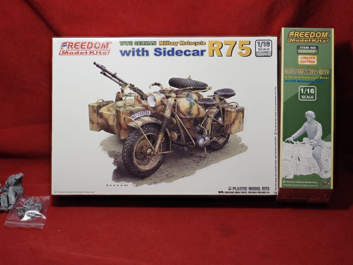 REEDOMモデル 1/16 ドイツ軍 R75 サイドカー付き 1/16座った状態のフィギュア3体おまけ
