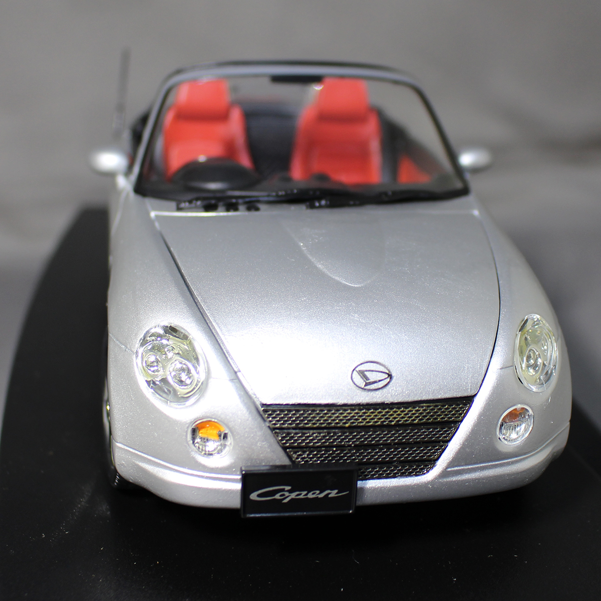 ミニカー 1/18 L880K ダイハツコペン (シルバー・レザー ミニカー 1/18 L880K ダイハツコペン (シルバー・レザー