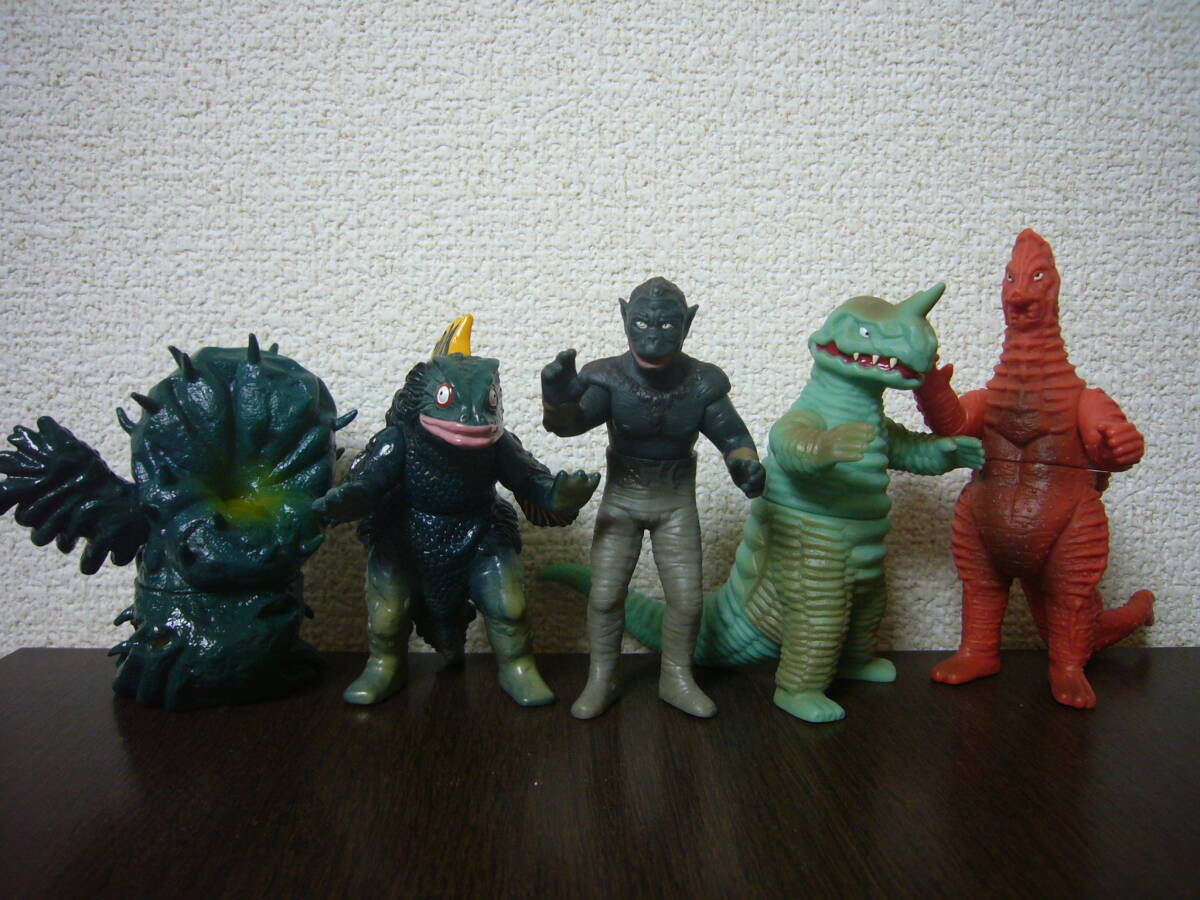 ウルトラマン　怪獣　ミニソフビ　ソフビ道　対決セット