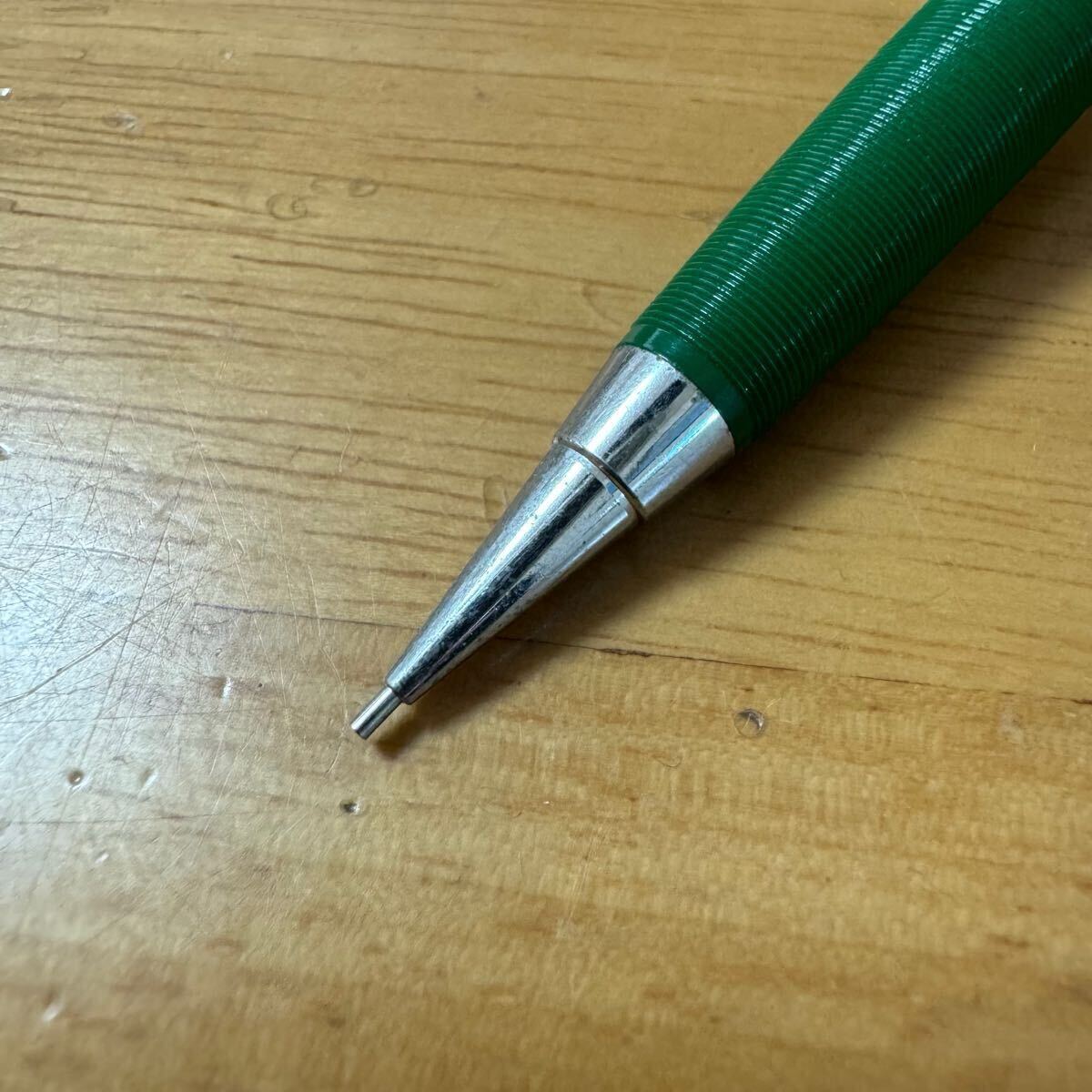 廃盤 Pentel ぺんてる 11 シャーペン 0.5mm グリーン軸 箱付き 廃盤 Pentel ぺんてる 11 シャーペン 0.5mm グリーン軸 箱付き