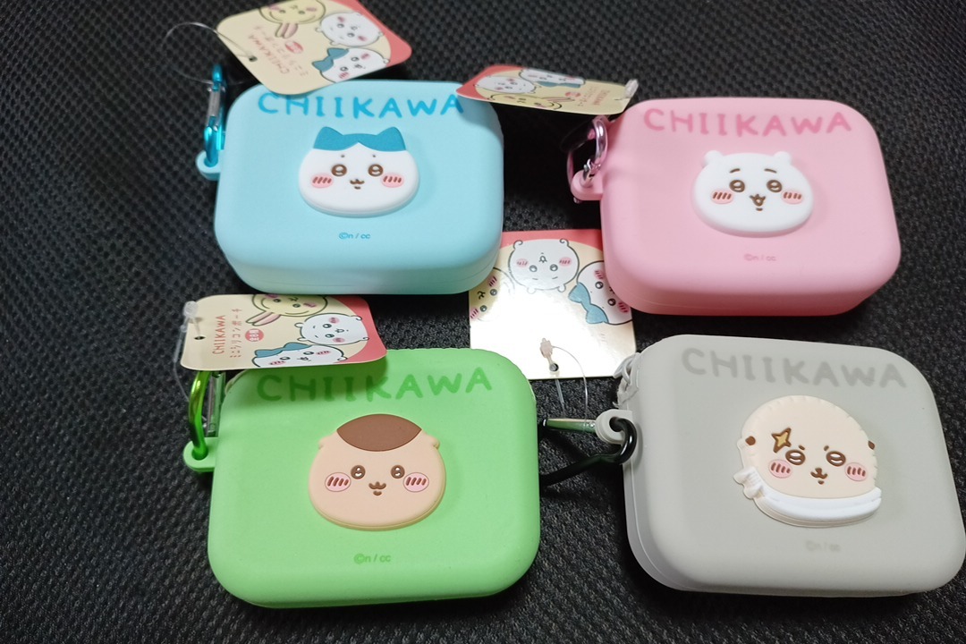 ちいかわ　ミニシリコンポーチ　全種類コンプ　タグ付き未使用品