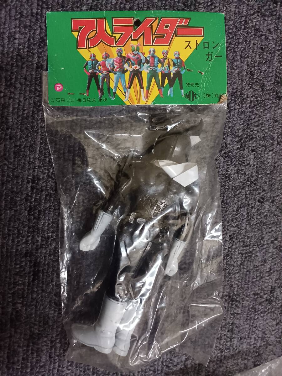 8160円 当時物未開封仮面ライダーソフビ アマゾン・ストロンガー 8160円 当時物未開封仮面ライダーソフビ アマゾン・ストロンガー