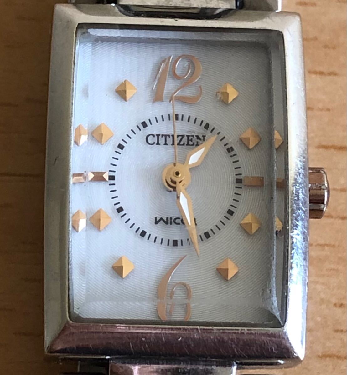669-0044 CITIZEN シチズン　wicca ウィッカ　レディース腕時計　金属ベルト　ソーラー　B035-S051312 ジャンク