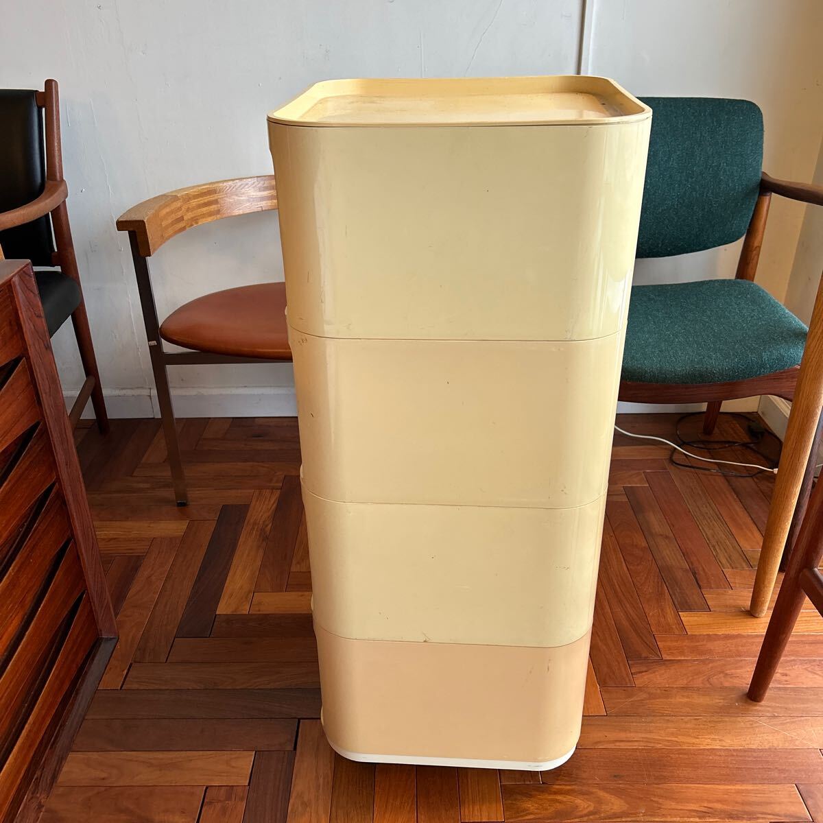 Kartell Anna Castelli カルテル ビンテージ パントン スペース Kartell Anna Castelli カルテル ビンテージ パントン スペース