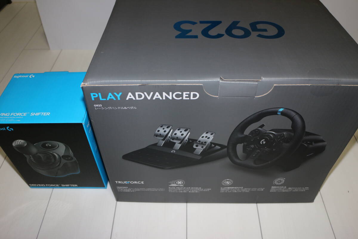 送料無料】G923 TRUEFORCEレーシングホイール(6速シフター付き 送料無料】G923 TRUEFORCEレーシングホイール(6速シフター付き