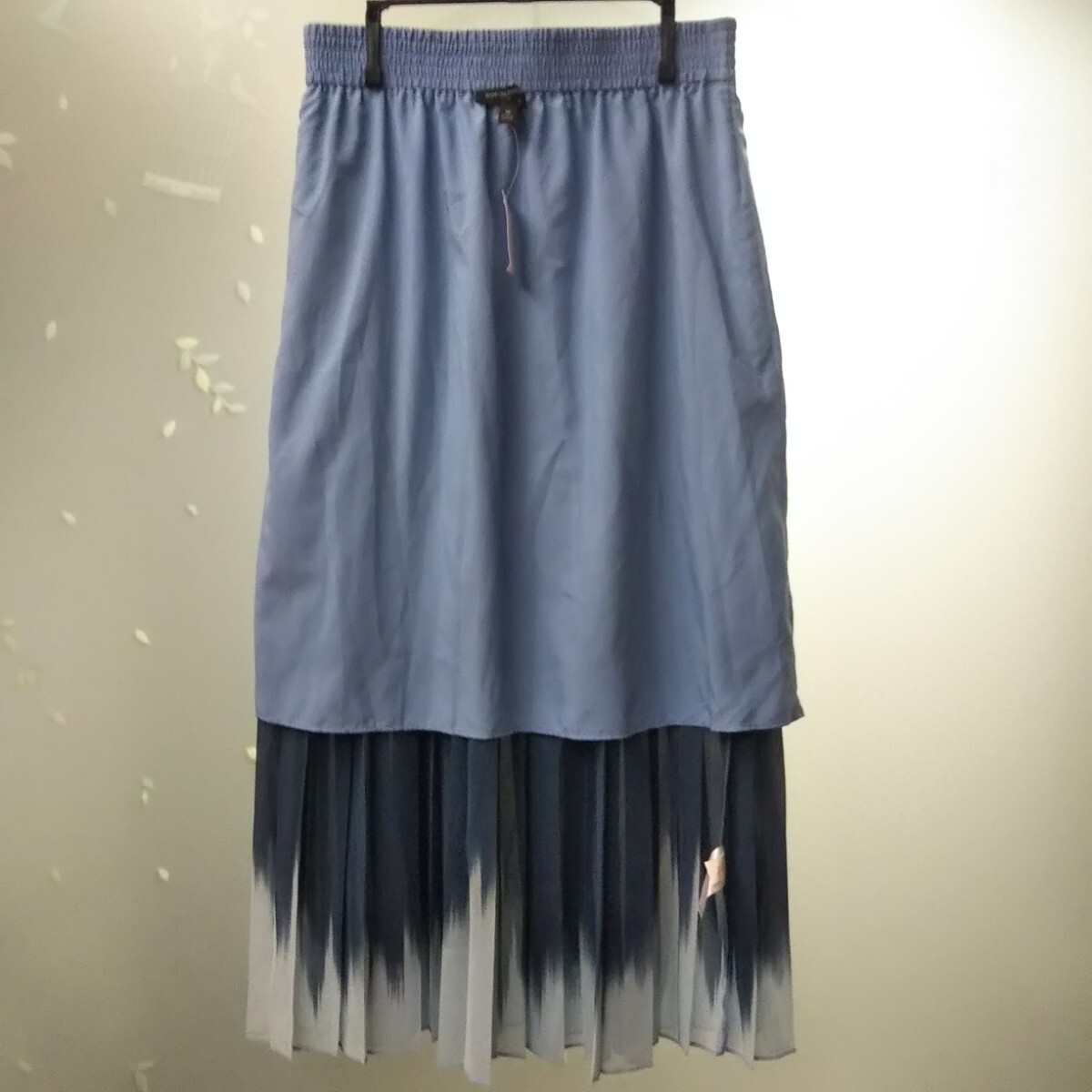 匿/ゆうパケット送込【未使用 タグ付き】プリーツスカート　紺/青　サイズ