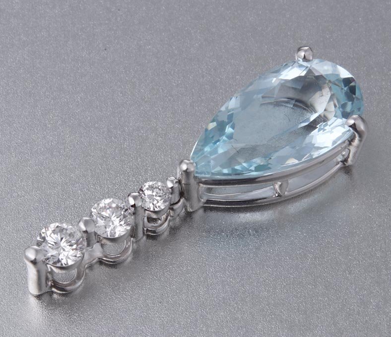 *so есть аквамарин 3.04ct+ dia. k18WG производства подвеска *2.6g/IP-6766
