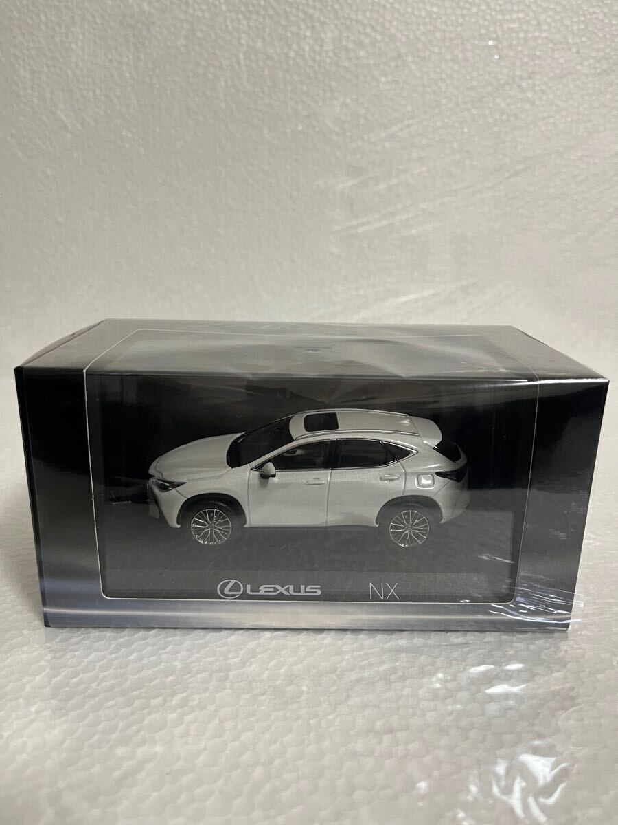 1/43 レクサス LEXUS 新型NX 450h+ ミニカー ホワイト　ディーラー正規品