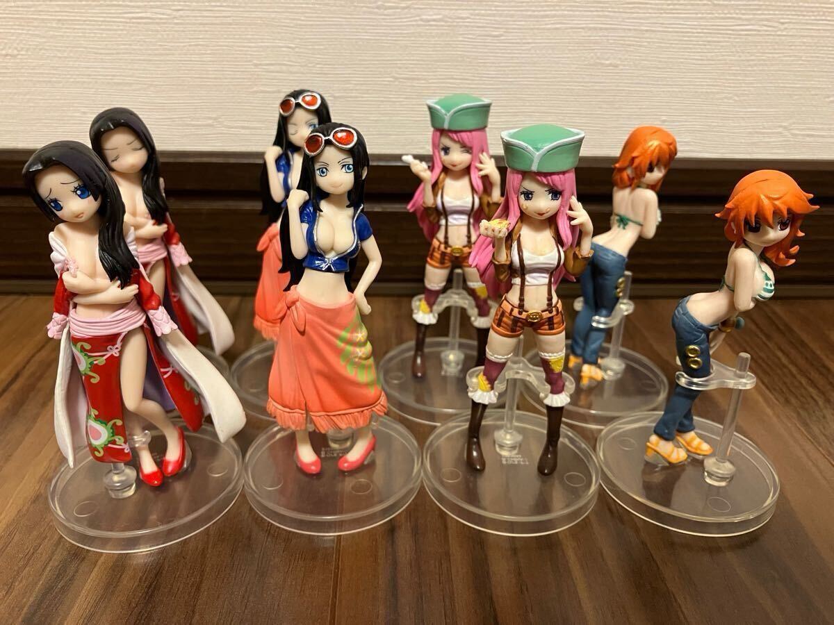 開封美品】Half Age Characters ワンピース コンプリート50体 開封美品】Half Age Characters ワンピース コンプリート50体