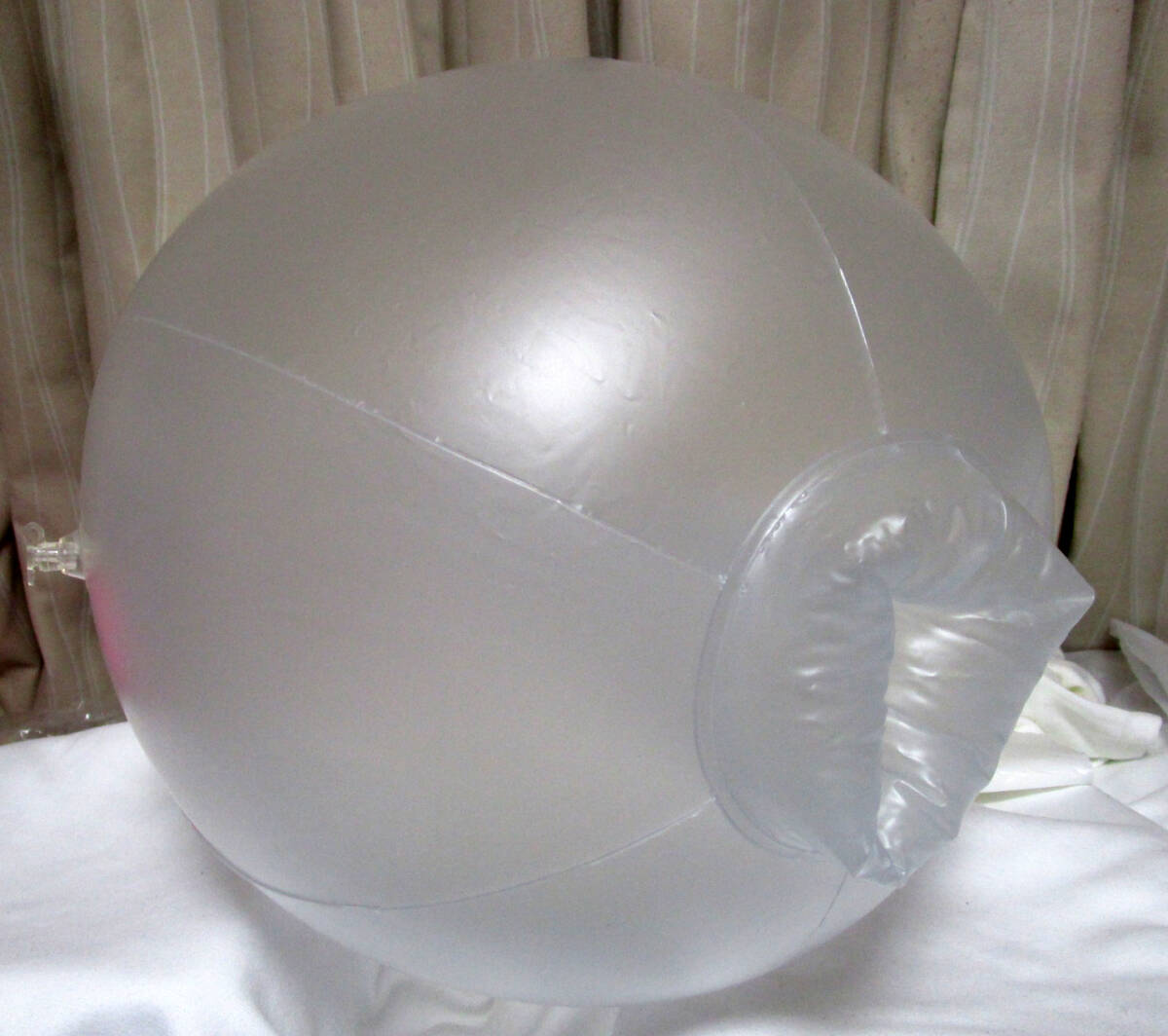 人気ブランドの A087 】珍品 空気ビニール☆超弾力ふわふわ ビーチボール 浮き輪、浮き具
