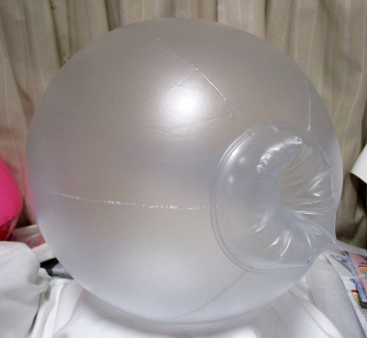 人気商品の A093 】珍品 空気ビニール☆超弾力ふわふわ ビーチボール 浮き輪、浮き具