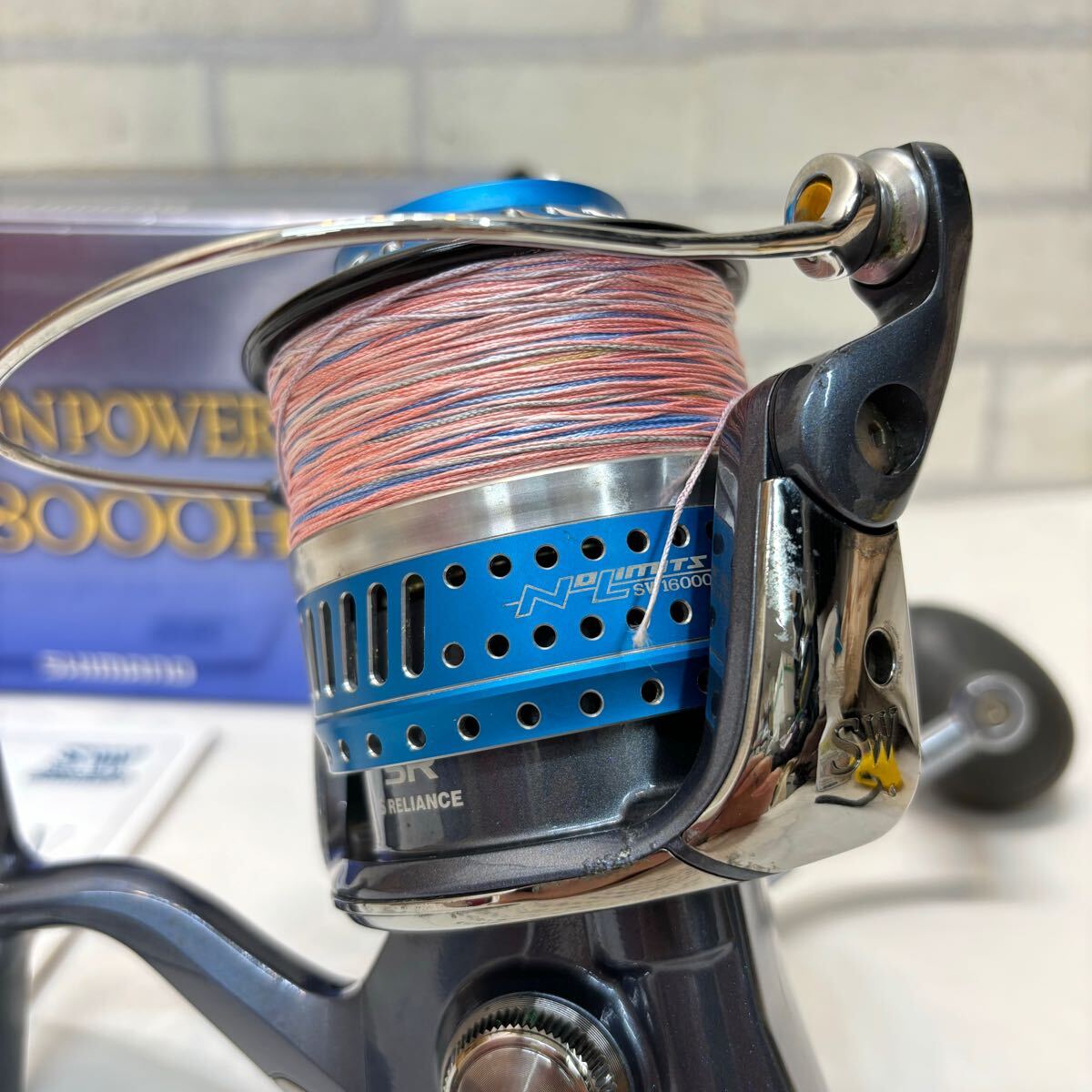 良品 シマノ SW8000HG No limited SW16000 リール 釣具 箱、取説付き 良品 シマノ SW8000HG No limited SW16000 リール 釣具 箱、取説付き