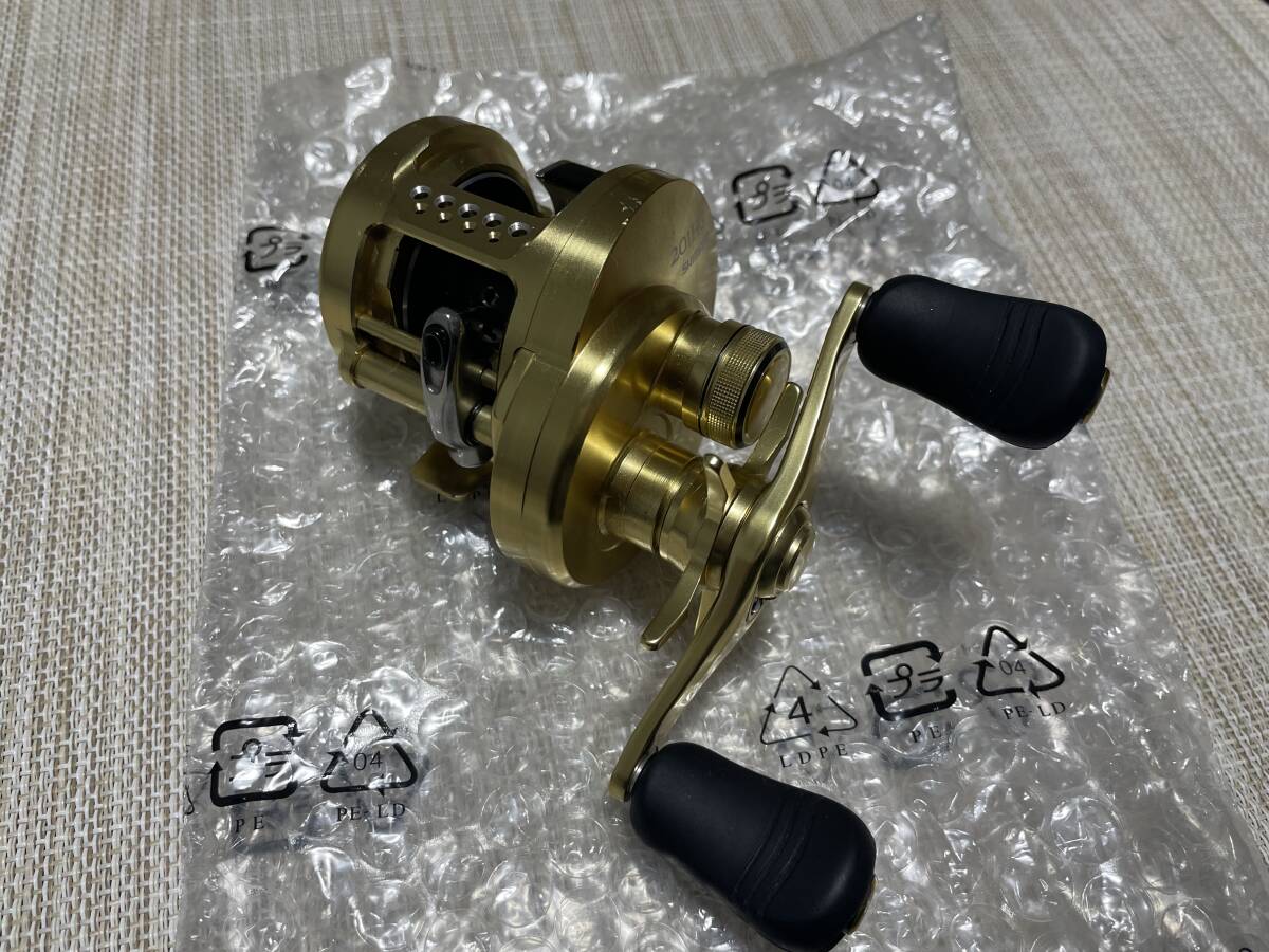 12180円 即決!! 15カルカッタコンクエスト201HG 左巻きCALCUTTA 12180円 即決!! 15カルカッタコンクエスト201HG 左巻きCALCUTTA