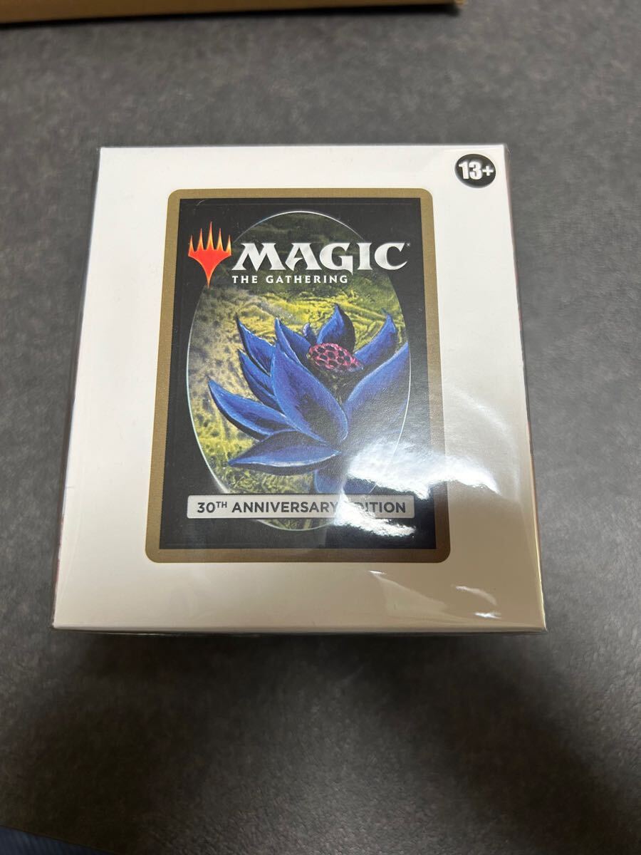 30th anniversary edition 1ボックス未開封(4パック入り) MTG 30th anniversary edition 1ボックス未開封(4パック入り) MTG