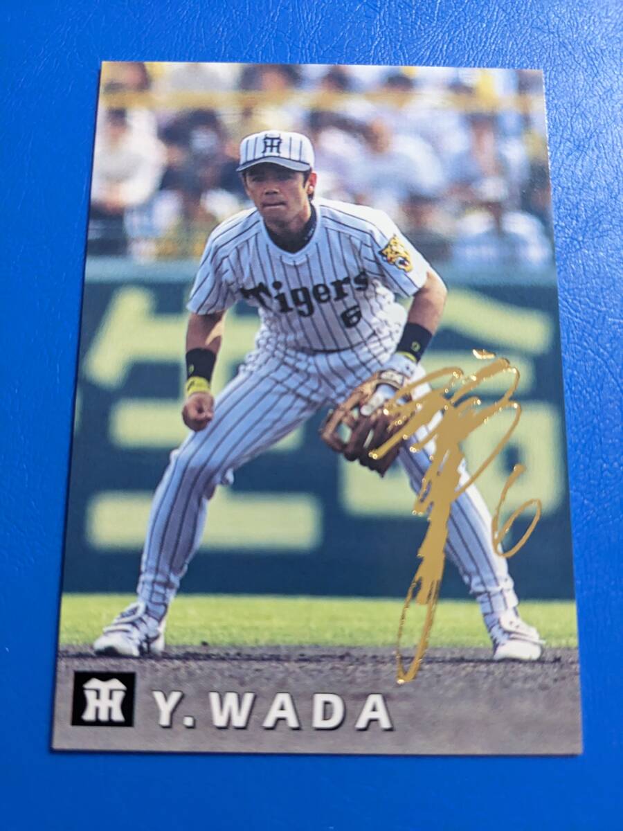 *1998 год Calbee Professional Baseball chip s Gold автограф карта Hanshin No.135 мир рисовое поле .