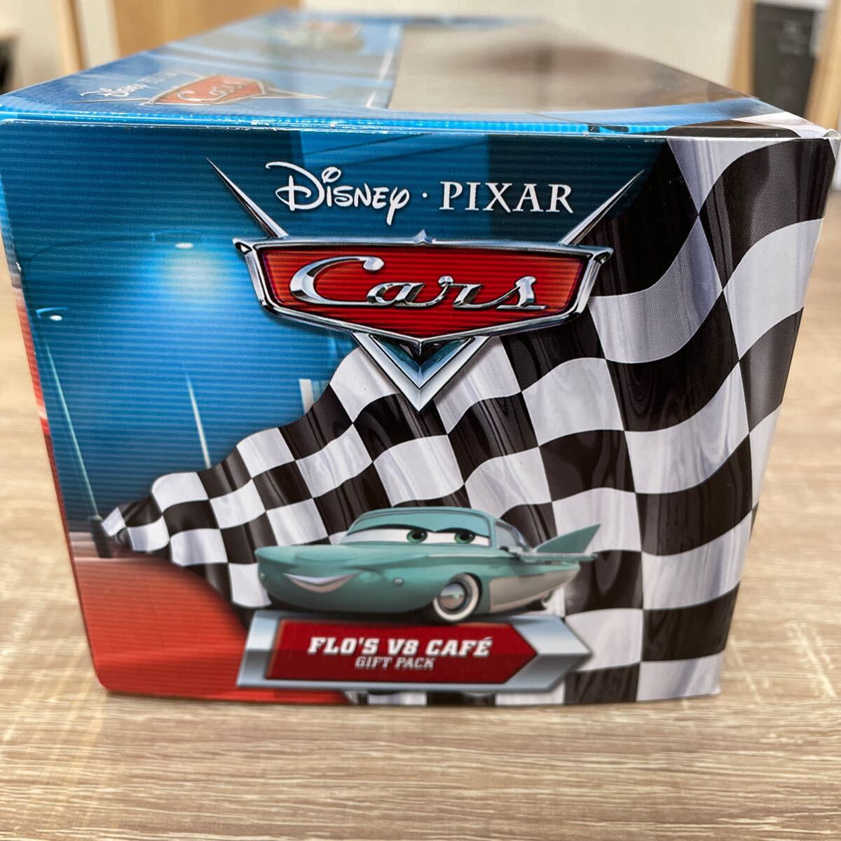 【未開封】カーズ◆Disney マテル カーズ フロー V8 カフェ ダイナー マテル カーズ フロー V8カフェ FLO V8 CAFE ギフトパック HANK