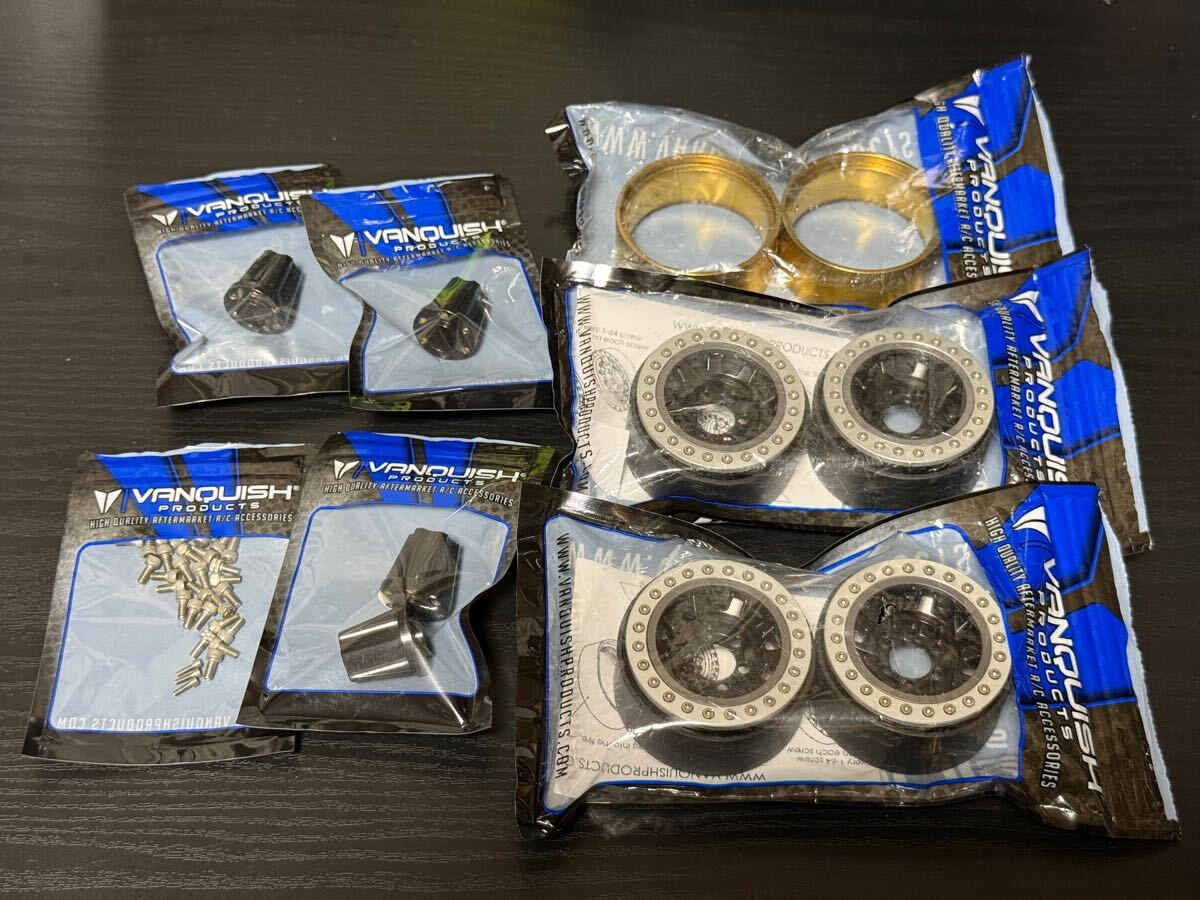 vanquish products KMC236Tank ブラック 1.9インチアルミ vanquish products KMC236Tank ブラック 1.9インチアルミ