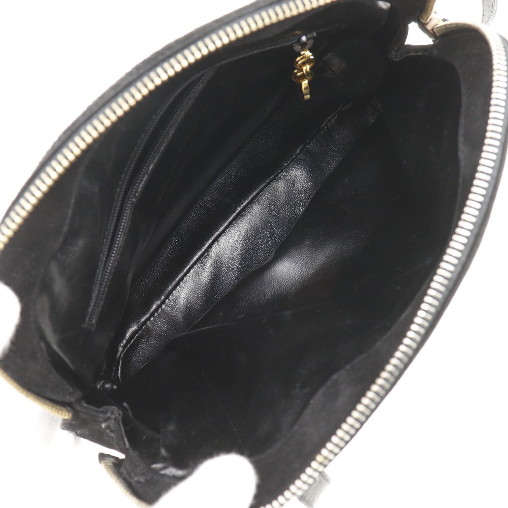 Salvatore Ferragamo サルヴァトーレフェラガモ キルティング BA214787 ショルダーバッグ スウェード 黒 レディース【I180724090】中古