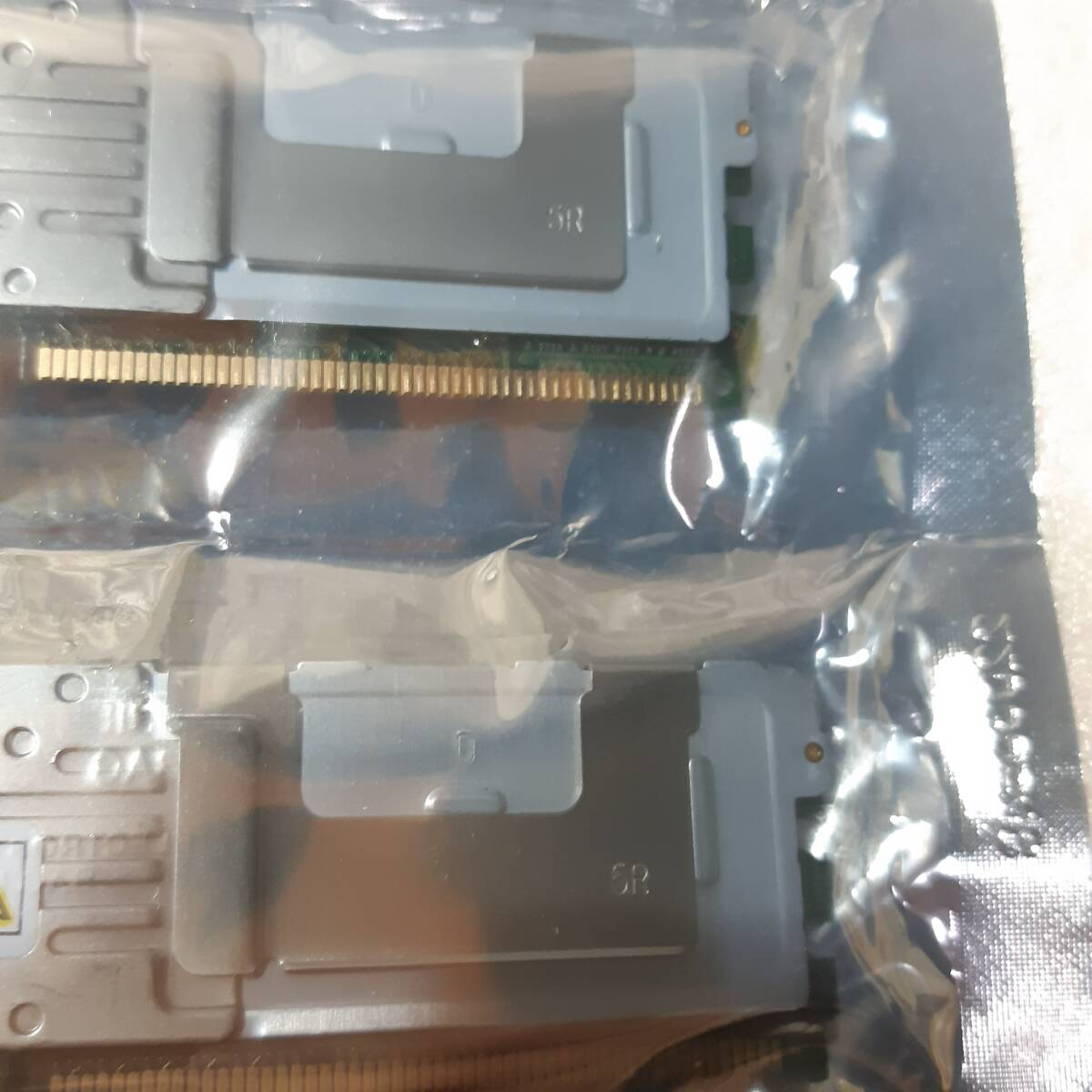 中古品 SAMSUNG 32GBメモリ(8GB×4枚) DDR2-667 PC2-5300F FB-DIMM 2Rx4 CL5 ECCサーバー用メモリ _画像7