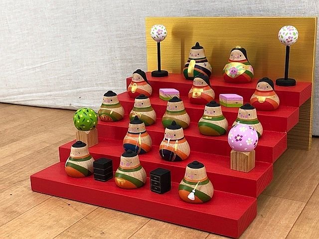 G2382S ひな人形 里の木のおもちゃ みのる 木製のコンパクトな五段飾 豆雛 十五人飾り GRen