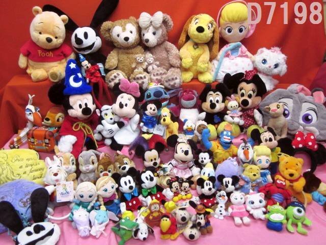 D7198L ☆ディズニー キャラクター ストア品いろいろ 公式品 かぶりもの 他 稀少 コレクションぬいぐるみ大量おまとめ