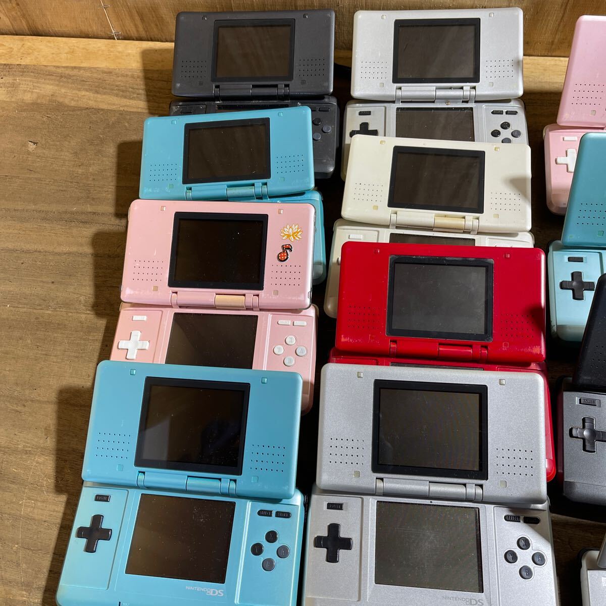 任天堂 Nintendo 初代DS 中古品13台 ジャンク(DS)|売買された 任天堂 Nintendo 初代DS 中古品13台 ジャンク(DS)|売買された