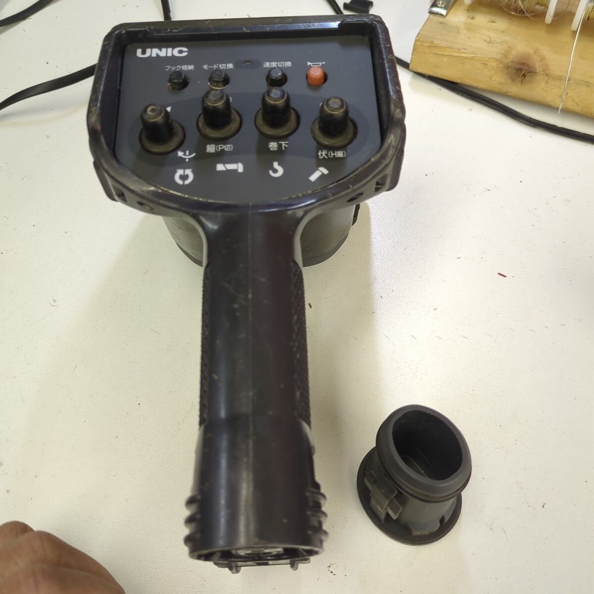 古河ユニック 純正パーツ UNIC ラジコン送信機用 電池ケース 古河ユニック 純正パーツ UNIC ラジコン送信機用 電池ケース