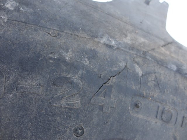 *503 зима экскаватор TOYO W-15 SNOW 16.9-24 10PLY 4шт.@NYLON