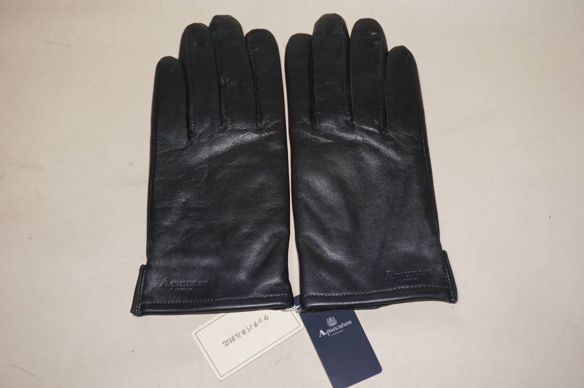 スマホ対応・新品”Aquascutum 高級ラム革黒の手袋”