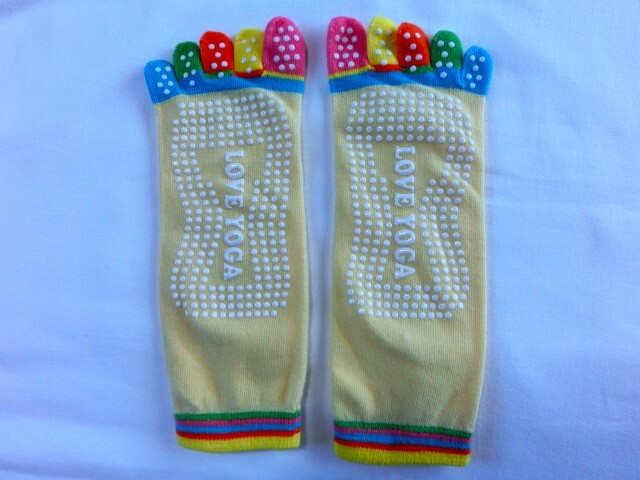 超美品◆可愛いカラフル・つま先あり・滑り止めソックス・5本指 (3足組)◆ヨガ・ストレッチ・ピラティス_画像7