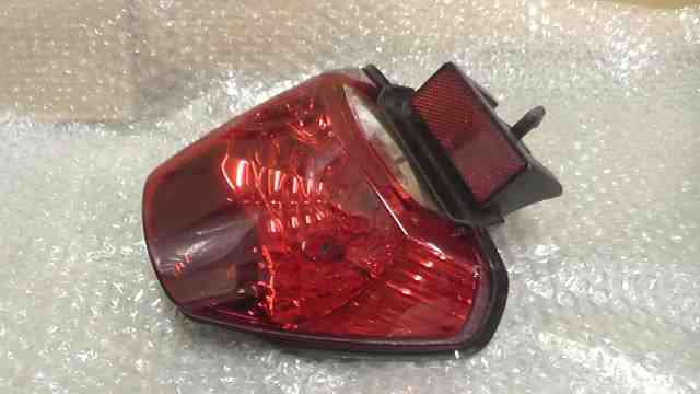 CBF125　LALPCJ792D3023xxx　の　テールランプ *1737695487　中古