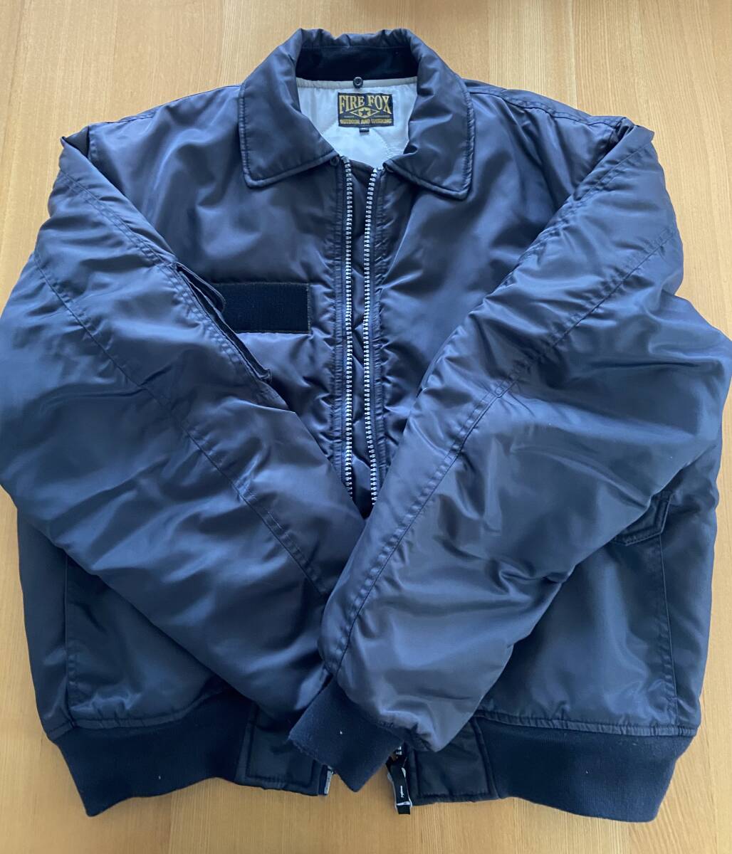 中古衣料１着　　フライトジャンパー　３Lサイズ、紺色_画像1