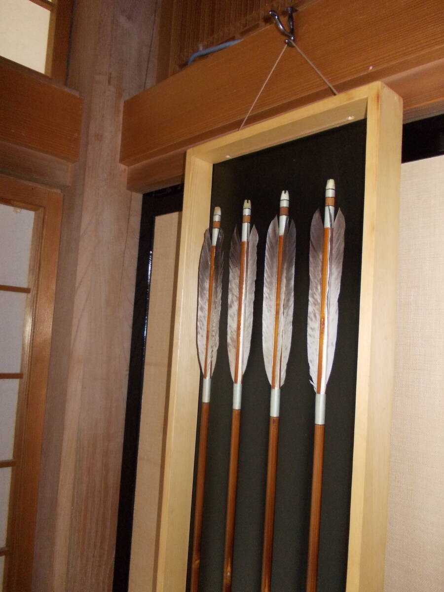 話題の行列 弓道 矢の鑑賞に適した壁掛け用の 本職の新品です。 矢箱 弓道