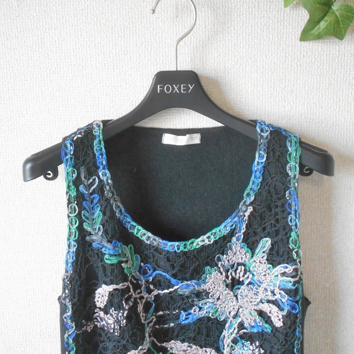 コーザノストラ COSA-NOSTRA トップス ノースリーブ ニット ベスト レディース 42 日本製 春 夏_画像2