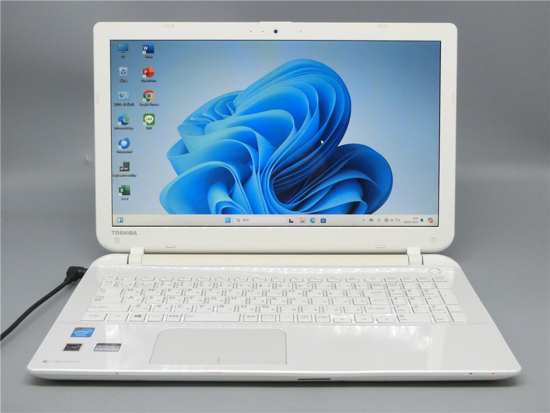 美品/新品SSD256/ホワイト東芝/最新Win11！便利なソフト多数/カメラ 新型Win11搭載☆ホワイト☆DVD焼き☆新品SSD256☆ZOOM/ソフト