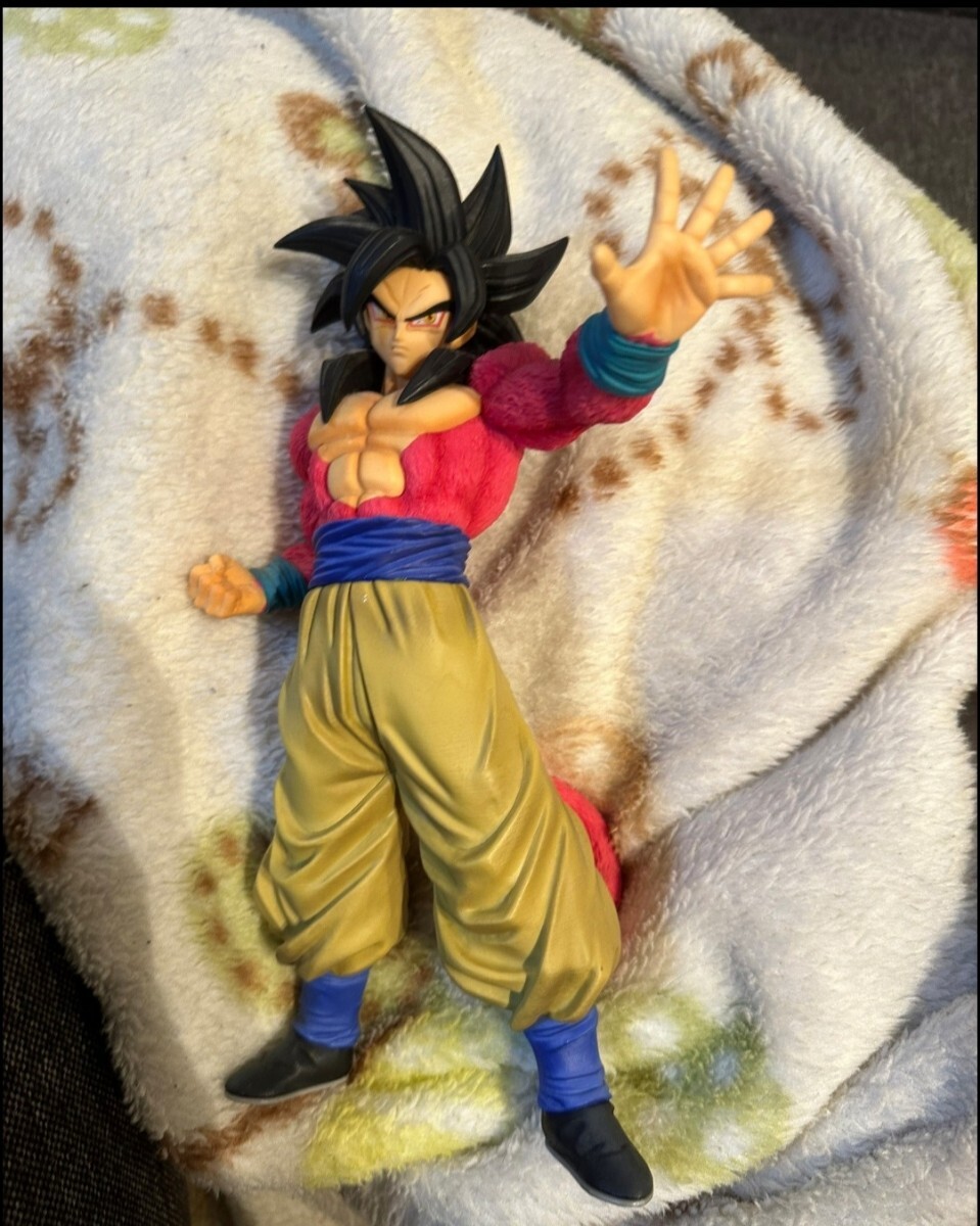 美品 一番くじ ドラゴンボール THE GREATEST SAIYAN Ｂ賞 超サイヤ人4 孫悟空 フィギュア