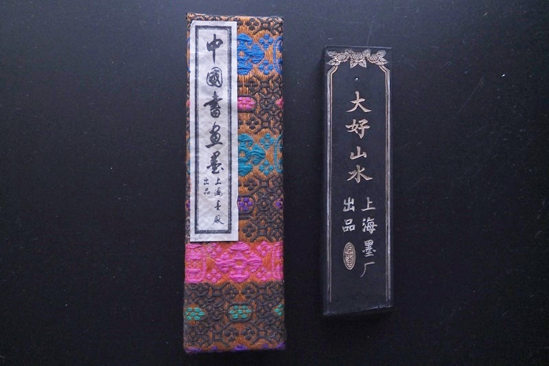書道具 中国古墨 大好山水 油煙101 上海墨廠 2本132g 1本使用あり 中国古墨 大好山水 32g 上海墨廠 油煙101 書道用具 使用あり(書