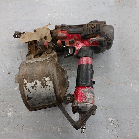 【ジャンク品】MAKITA　マキタ　AN633H　高圧エア釘打機
